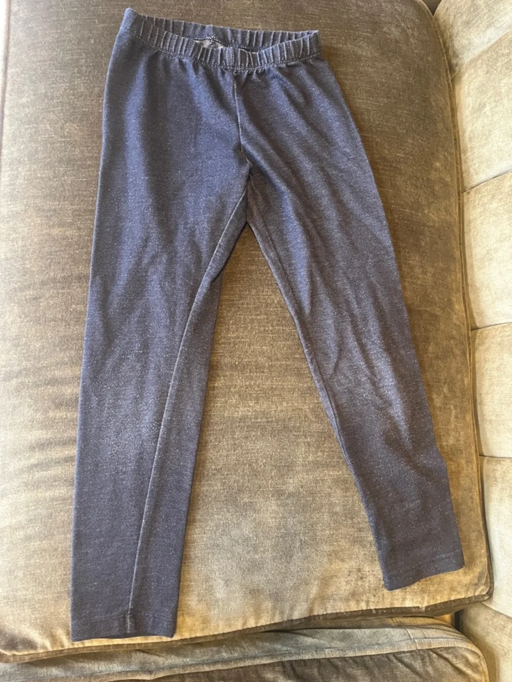 Four pairs of Cat & Jack leggings! Size Medium 7/8